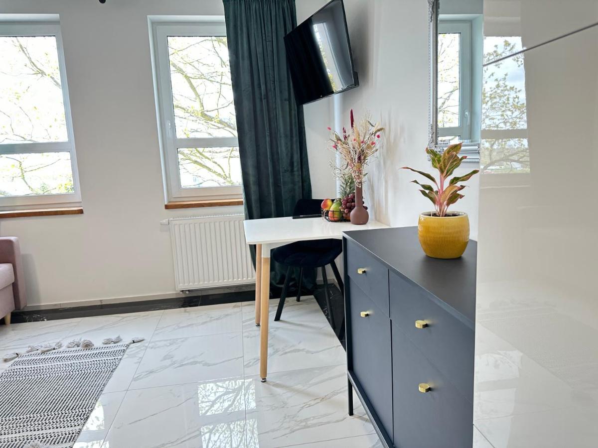 Moveen! Wynajem Apartamentow We Wroclawiu! 10 Minut Od Centrum Eksteriør billede