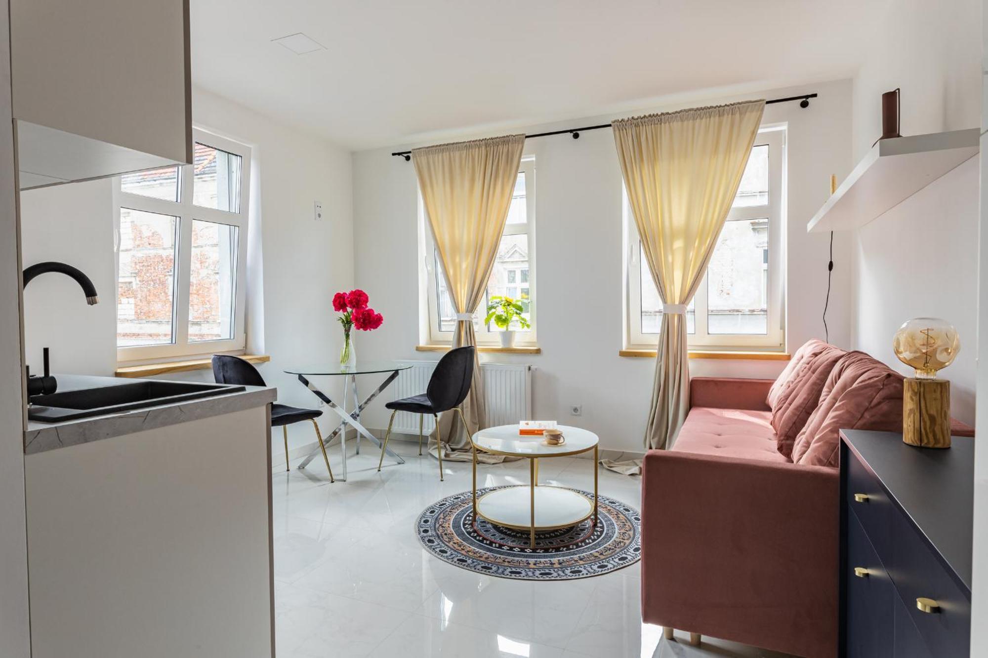 Moveen! Wynajem Apartamentow We Wroclawiu! 10 Minut Od Centrum Eksteriør billede
